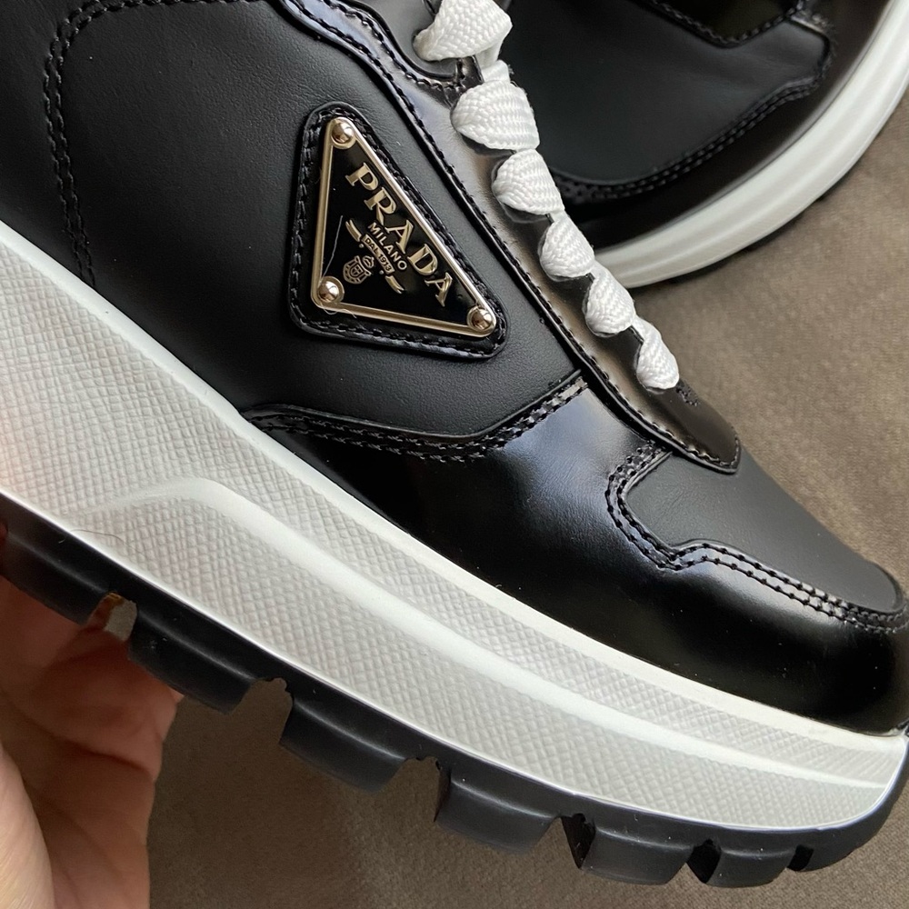 Prada Calzatire Donna Leather Lace-Up Sneakers - Picture 8 of 16